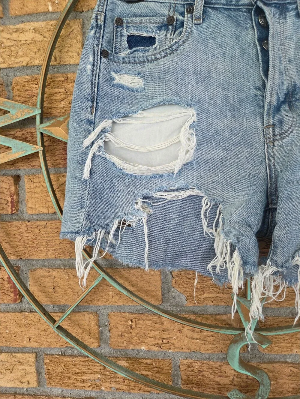 American Eagle 90's Boyfriend Distressed Button Fly Baggy Denim Shorts Size 2